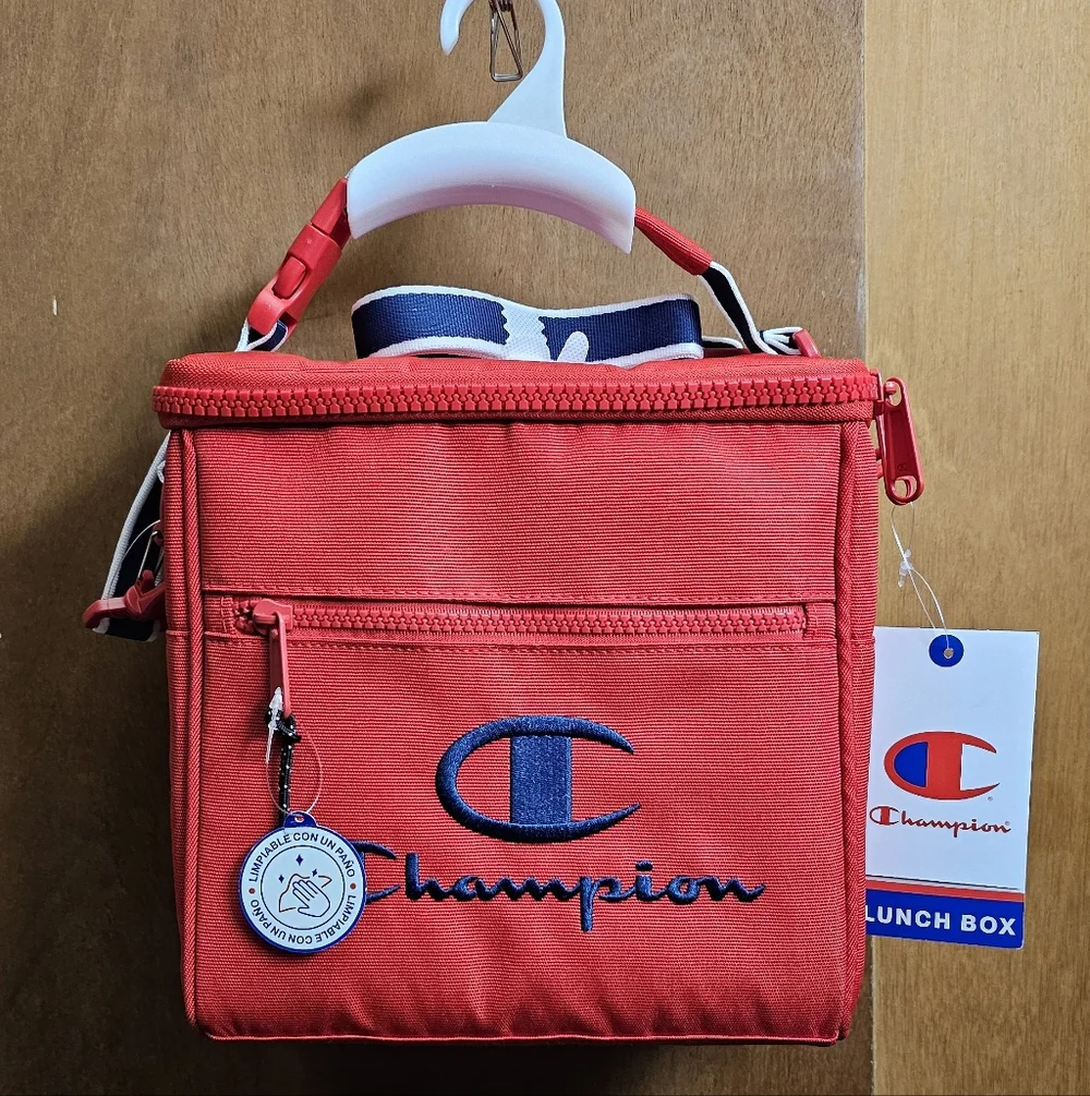 Champion Estate Insulated Lunch Box Cooler Messenger bag kit New Red Blue NWT
